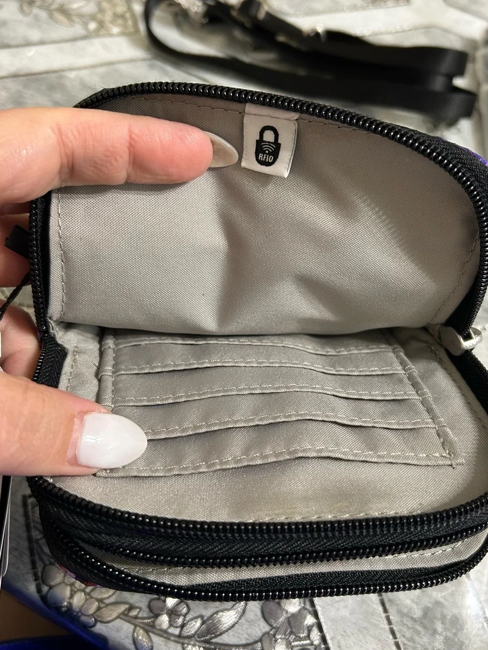 Baggallini True Classic Take Two RFID Crossbody Bag – New with Tags